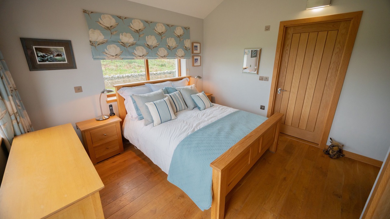 Photo of Bedroom in Hoy Island