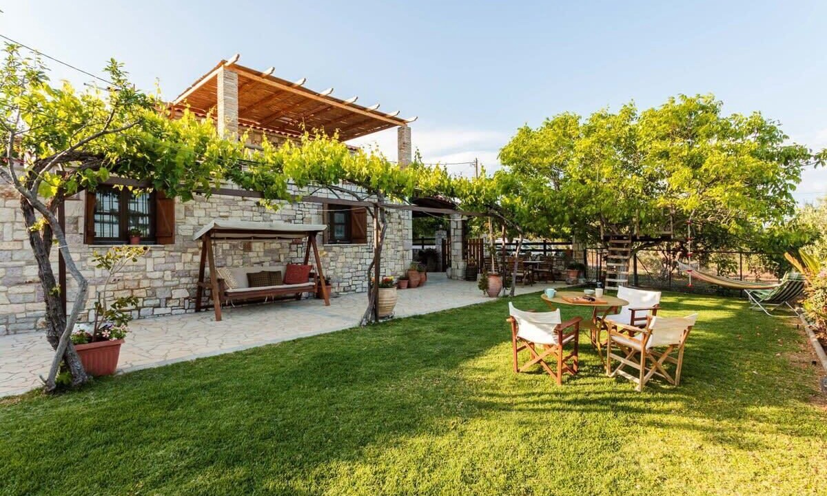 Photo of Outdoor in Messini