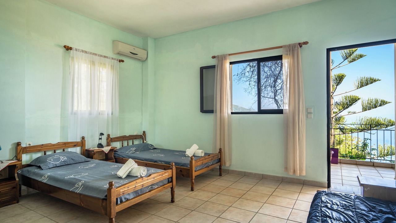 Photo of Bedroom in Angon