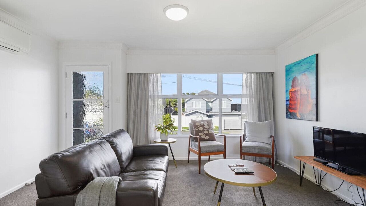 Photo of Livingroom in Takapuna