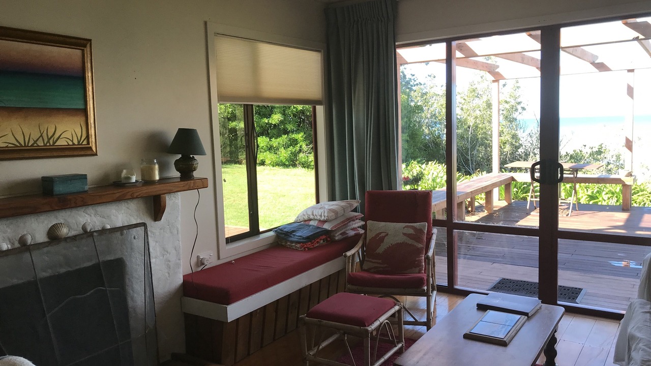 Photo of Livingroom in Pakawau