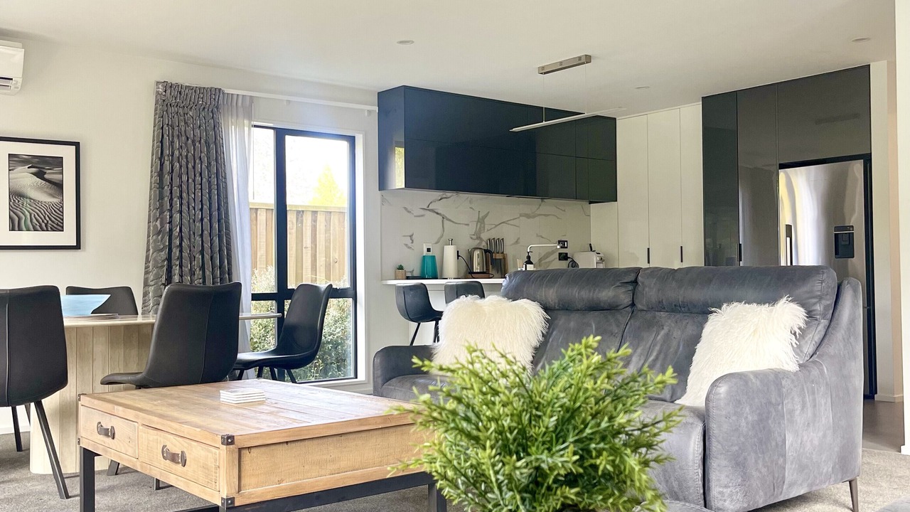 Photo of Livingroom in Arthur's Point