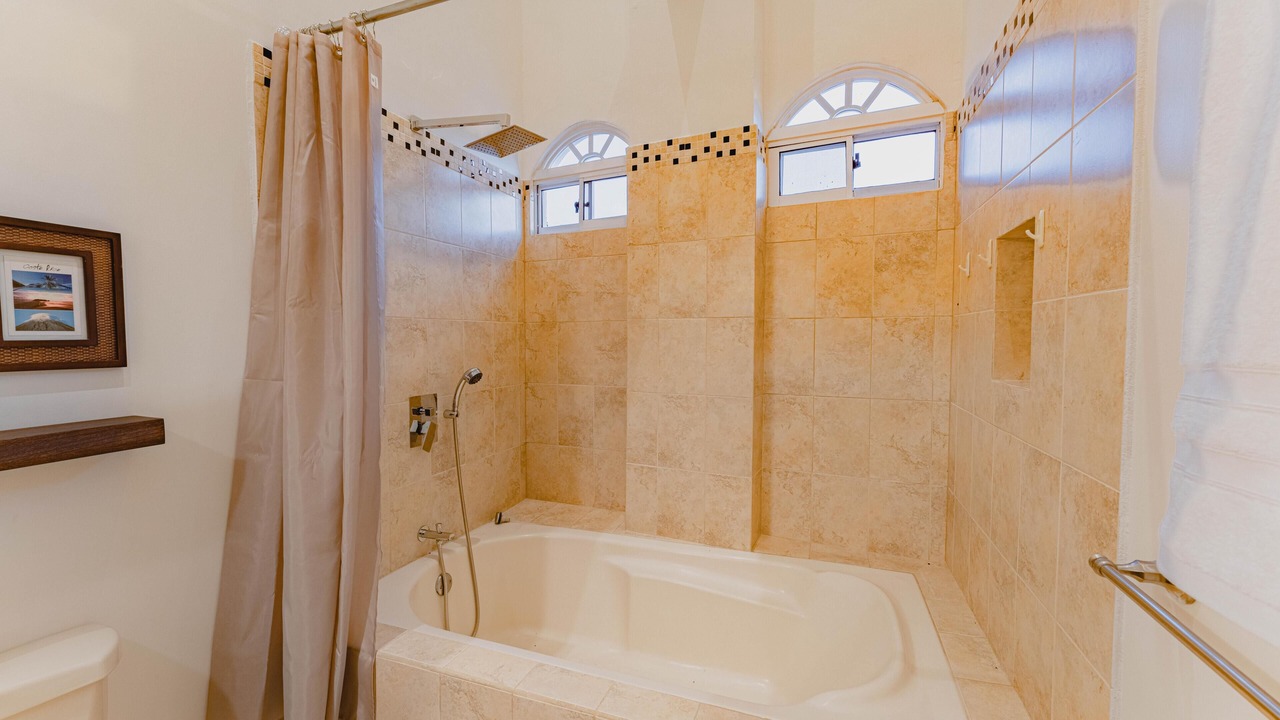 Photo of Bathroom in Potrero