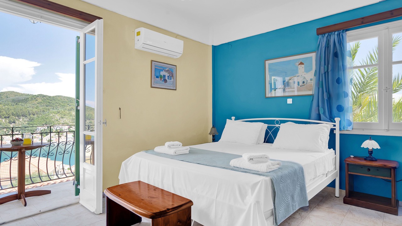 Photo of Bedroom in Vathy