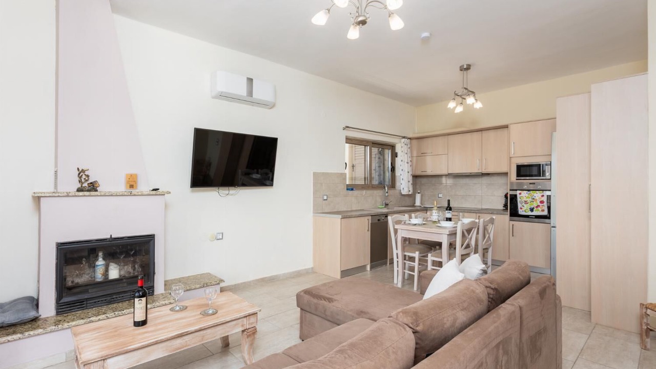Photo of Livingroom in Roumeli