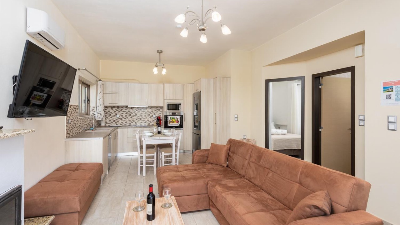 Photo of Livingroom in Roumeli