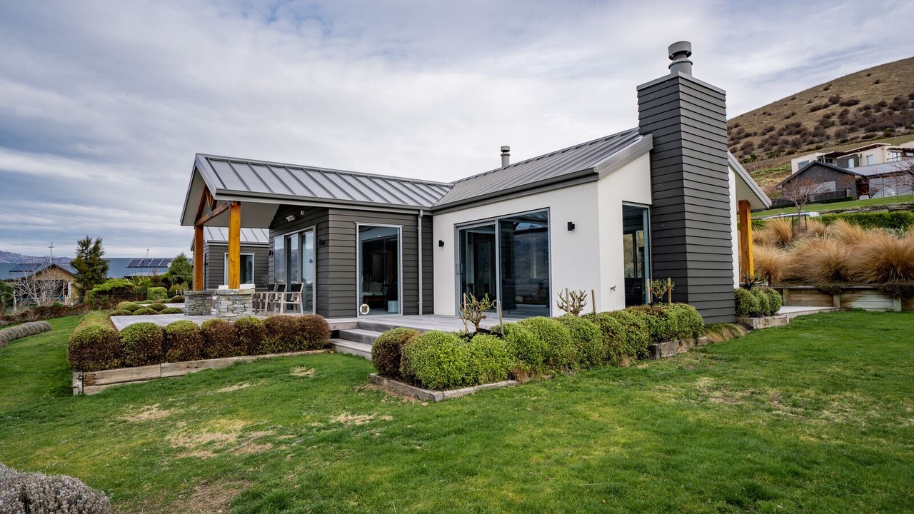 Photo of Outdoor in Lowburn