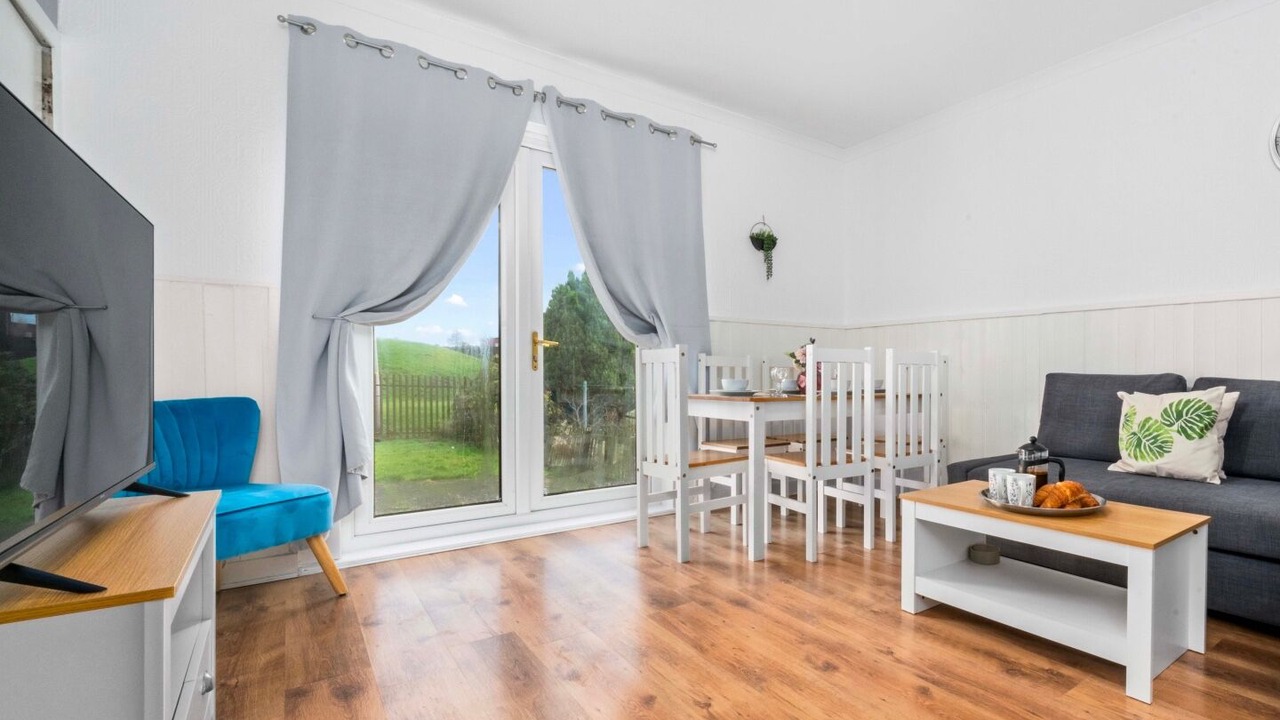 Photo of Livingroom in Airdrie