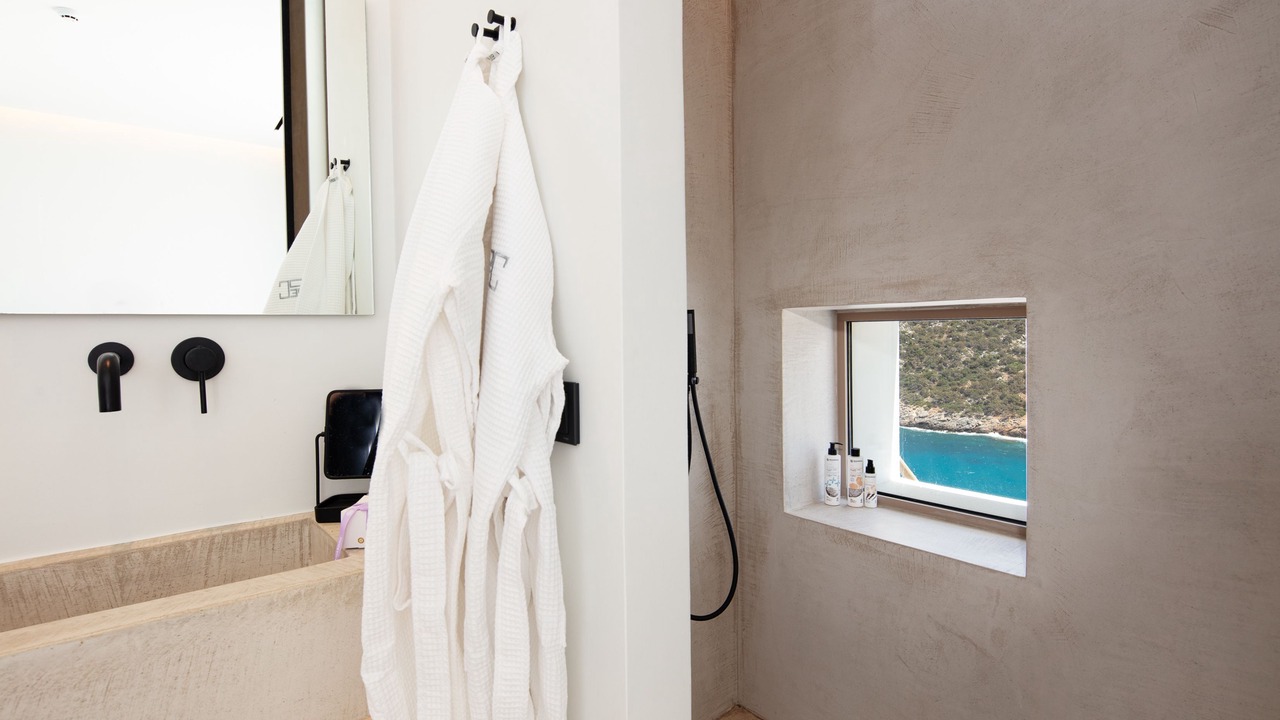 Photo of Bathroom in Vathi