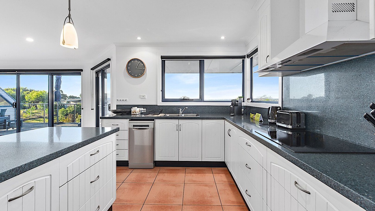 Photo of Kitchen in Greens Beach