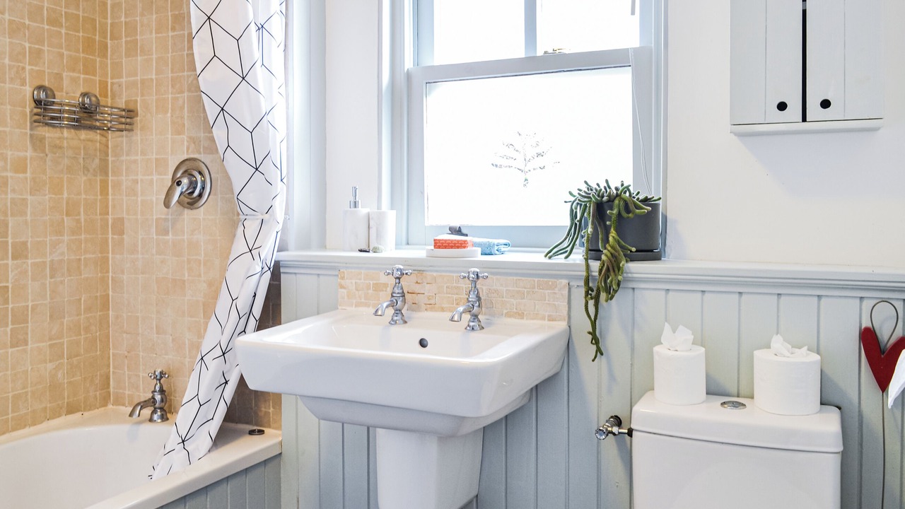 Photo of Bathroom in Glencoe