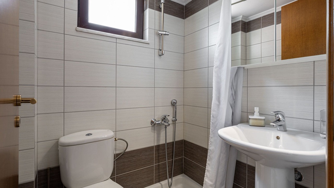 Photo of Bathroom in Katochori