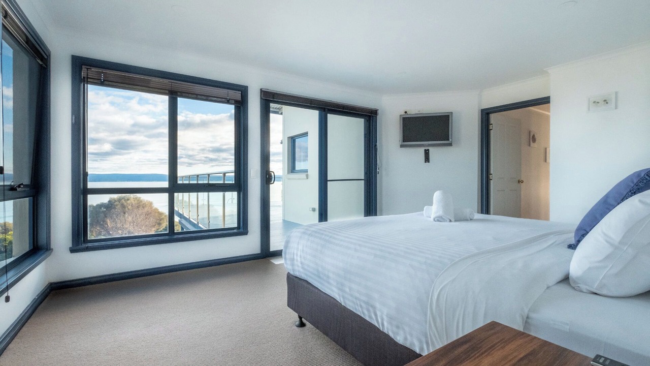 Photo of Bedroom in Coles Bay