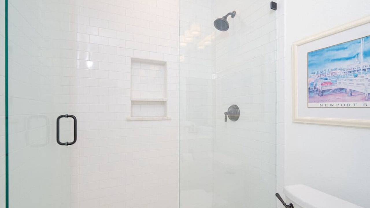 Photo of Bathroom in Crystal Shores