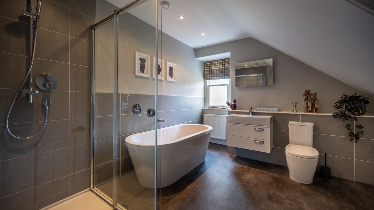 Photo of Bathroom in Ballater