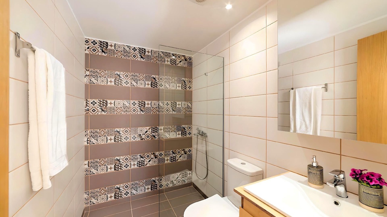 Photo of Bathroom in Vathi