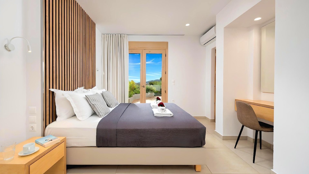 Photo of Bedroom in Vathi