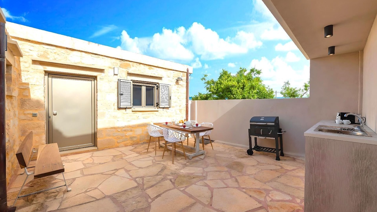 Photo of Outdoor in Dramia