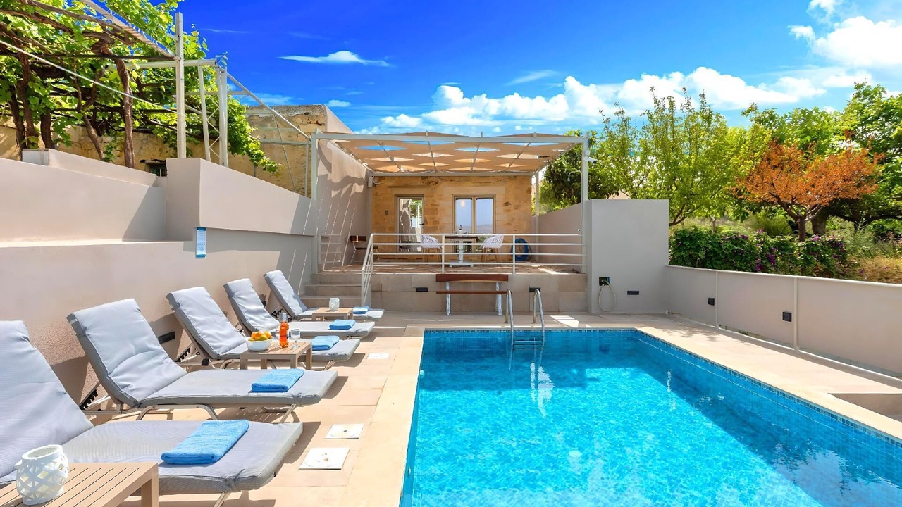 Photo of Outdoor in Dramia