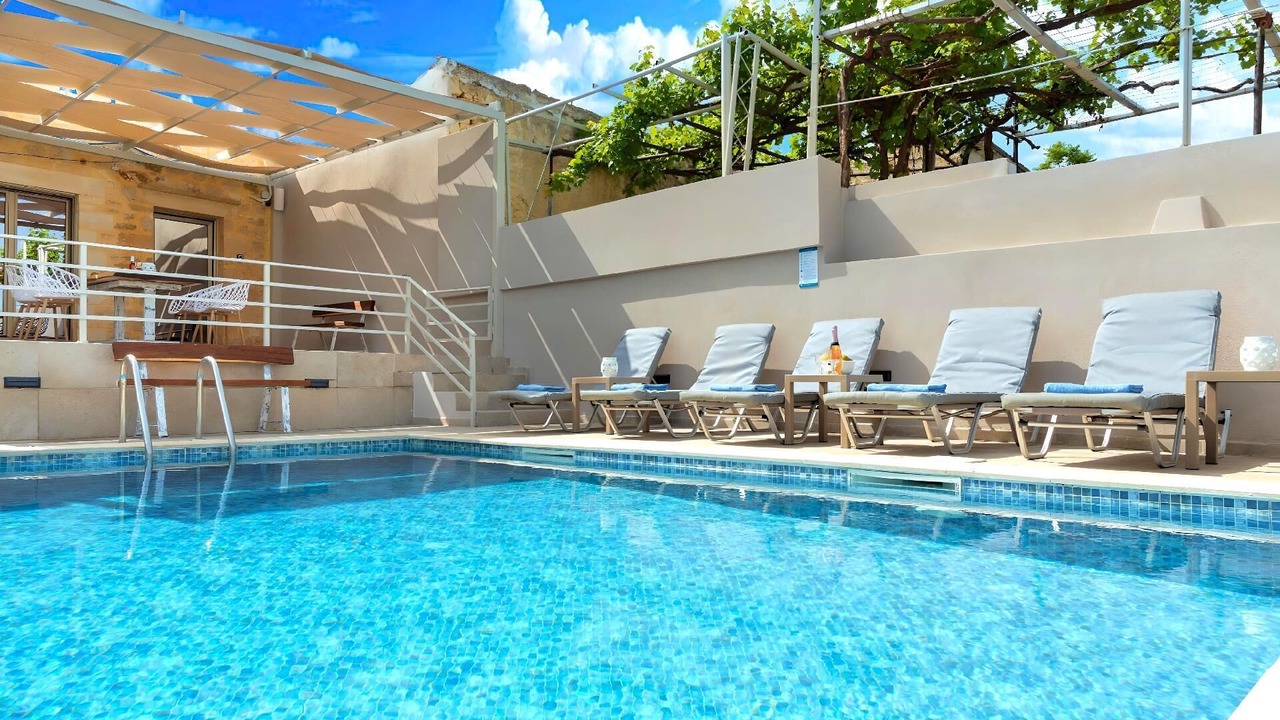 Photo of Outdoor in Dramia