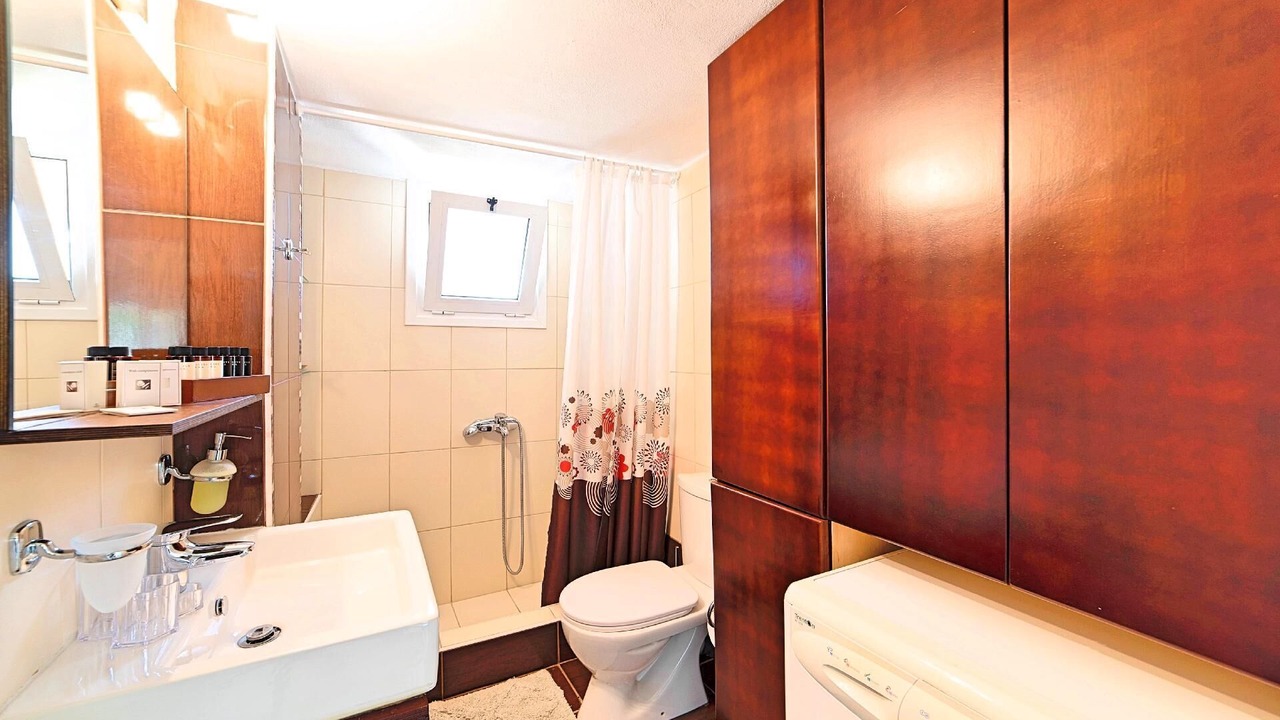 Photo of Bathroom in Vathi