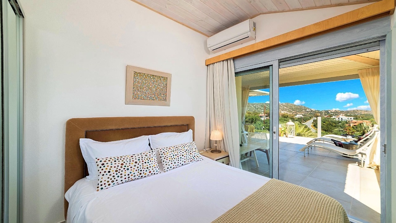 Photo of Bedroom in Vathi