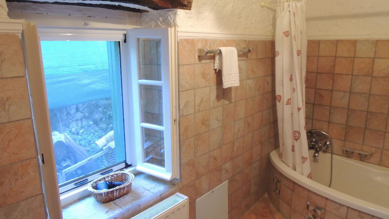 Photo of Bathroom in Drimonas