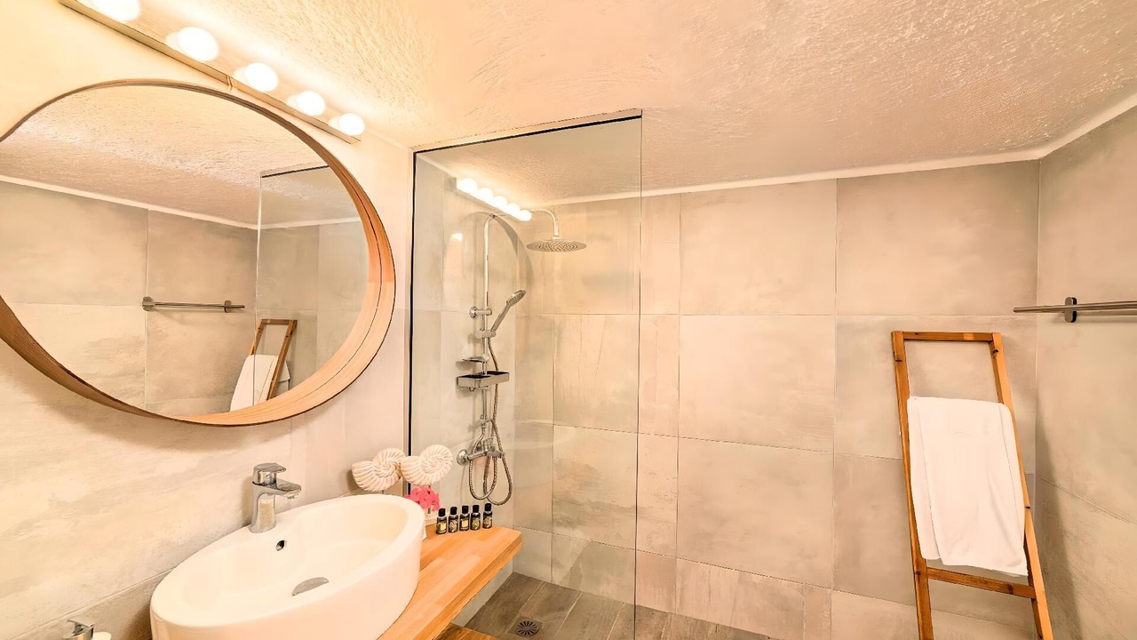 Photo of Bathroom in Vathi
