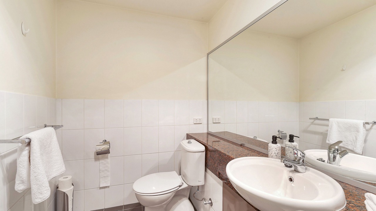 Photo of Bathroom in Sullivan's Cove