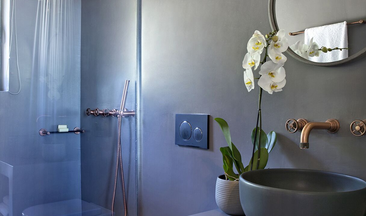 Photo of Bathroom in Plateies