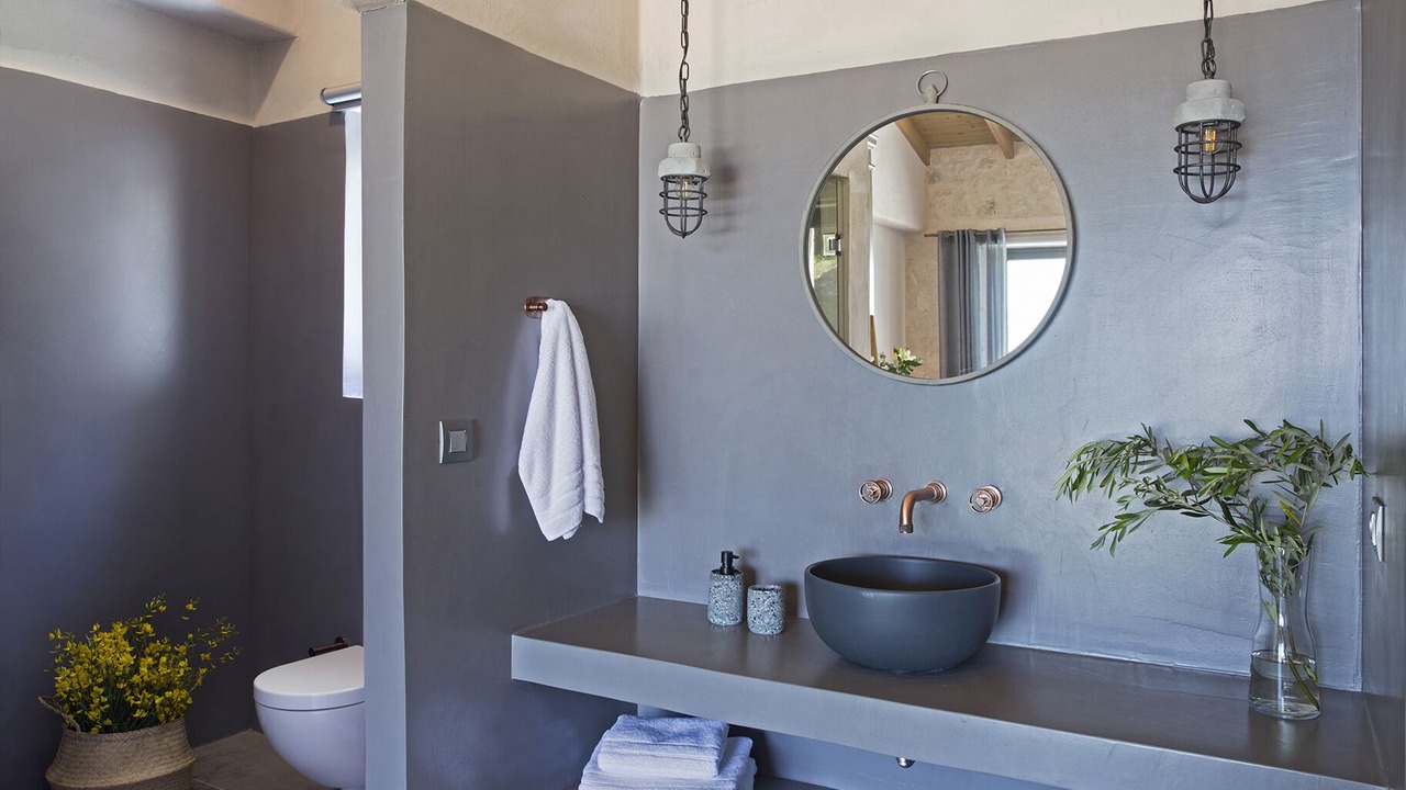 Photo of Bathroom in Plateies