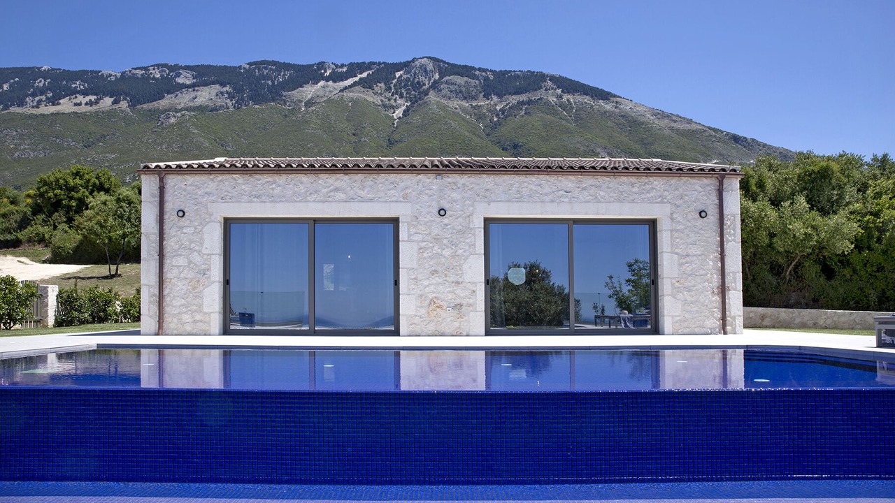 Photo of Outdoor in Plateies