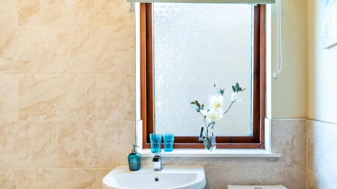 Photo of Bathroom in Paisley