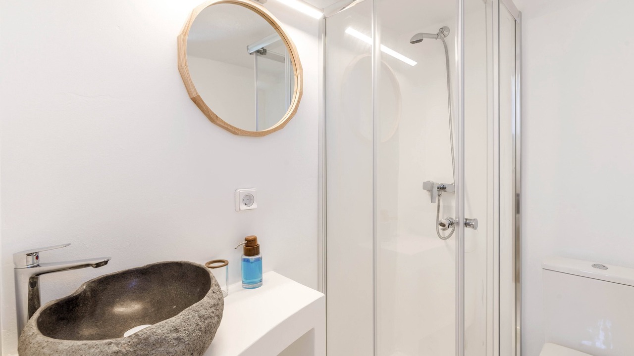 Photo of Bathroom in Kanalia