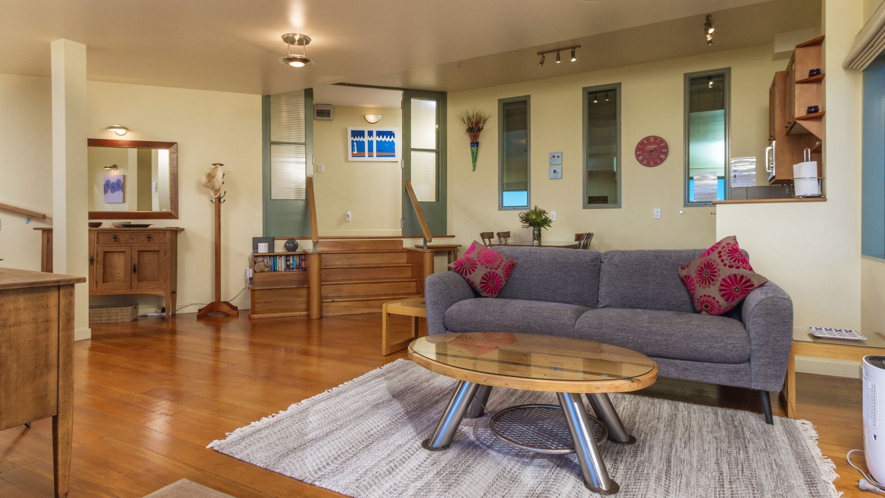 Photo of Livingroom in Stepneyville