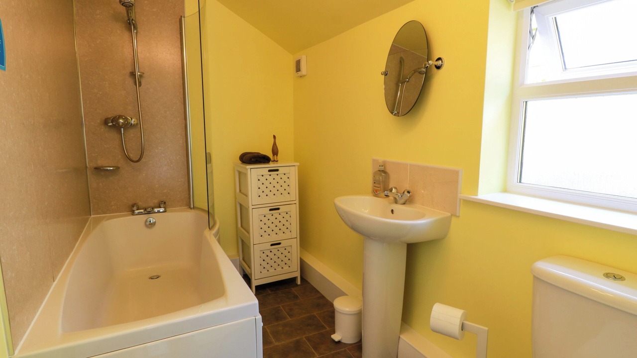Photo of Bathroom in Girvan