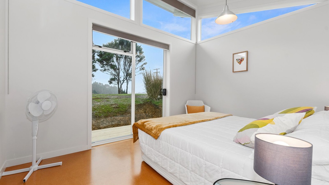 Photo of Bedroom in Russell