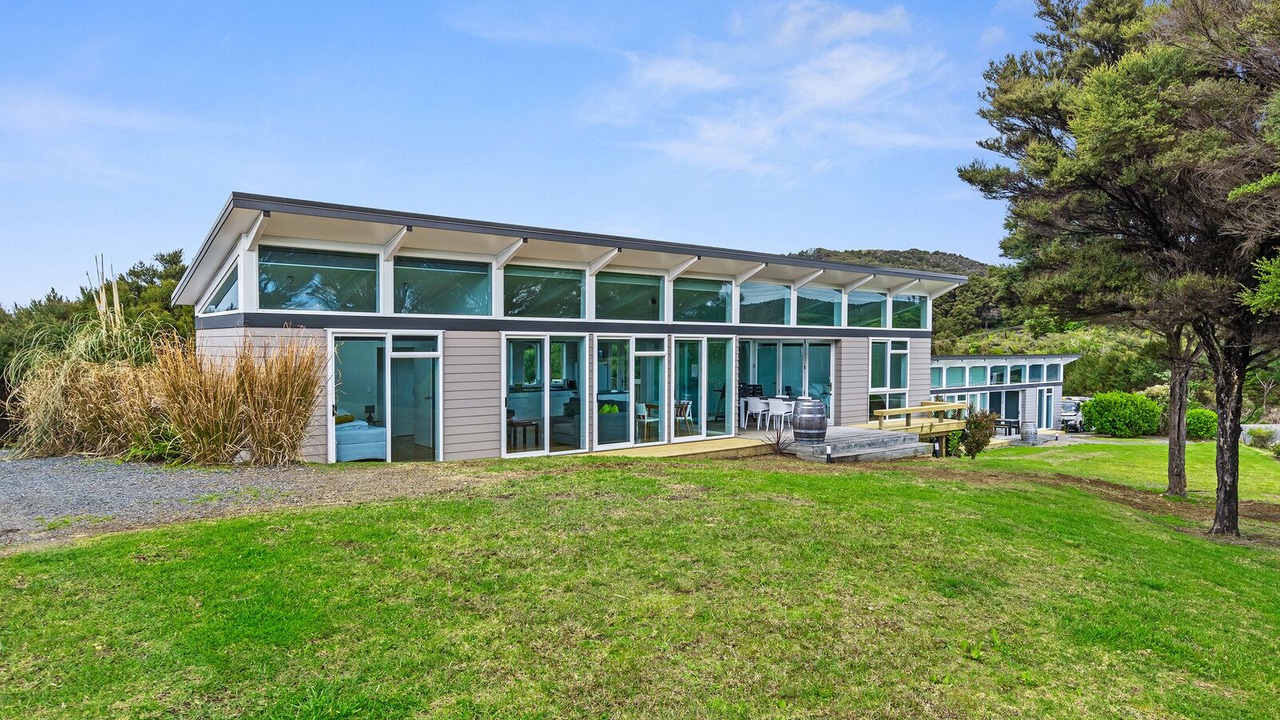 Photo of Outdoor in Russell