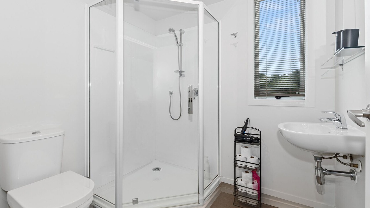 Photo of Bathroom in Russell