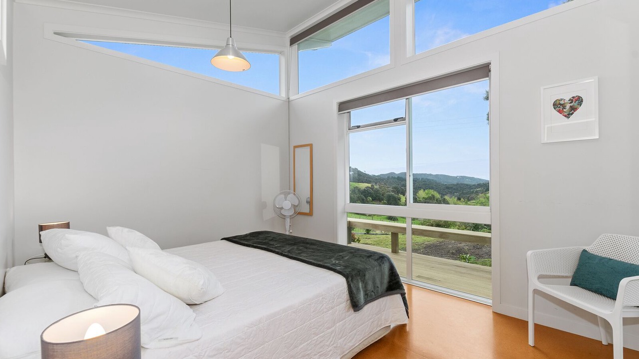 Photo of Bedroom in Russell