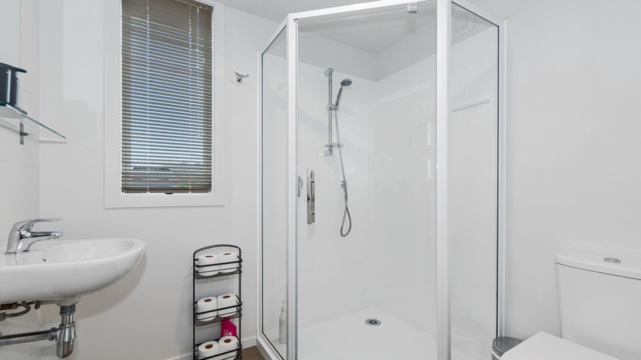 Photo of Bathroom in Russell