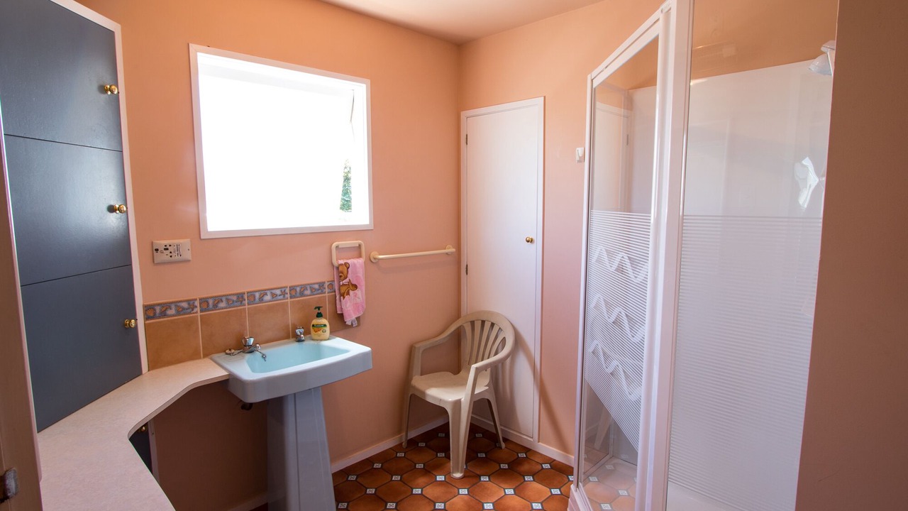 Photo of Bathroom in Kaiteriteri