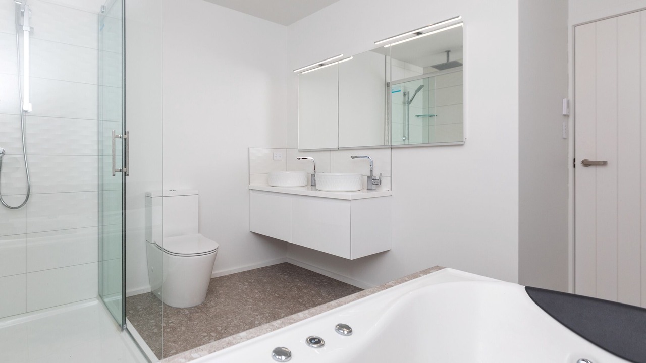Photo of Bathroom in Oakura