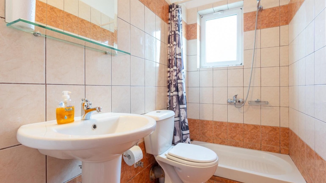 Photo of Bathroom in Katochori