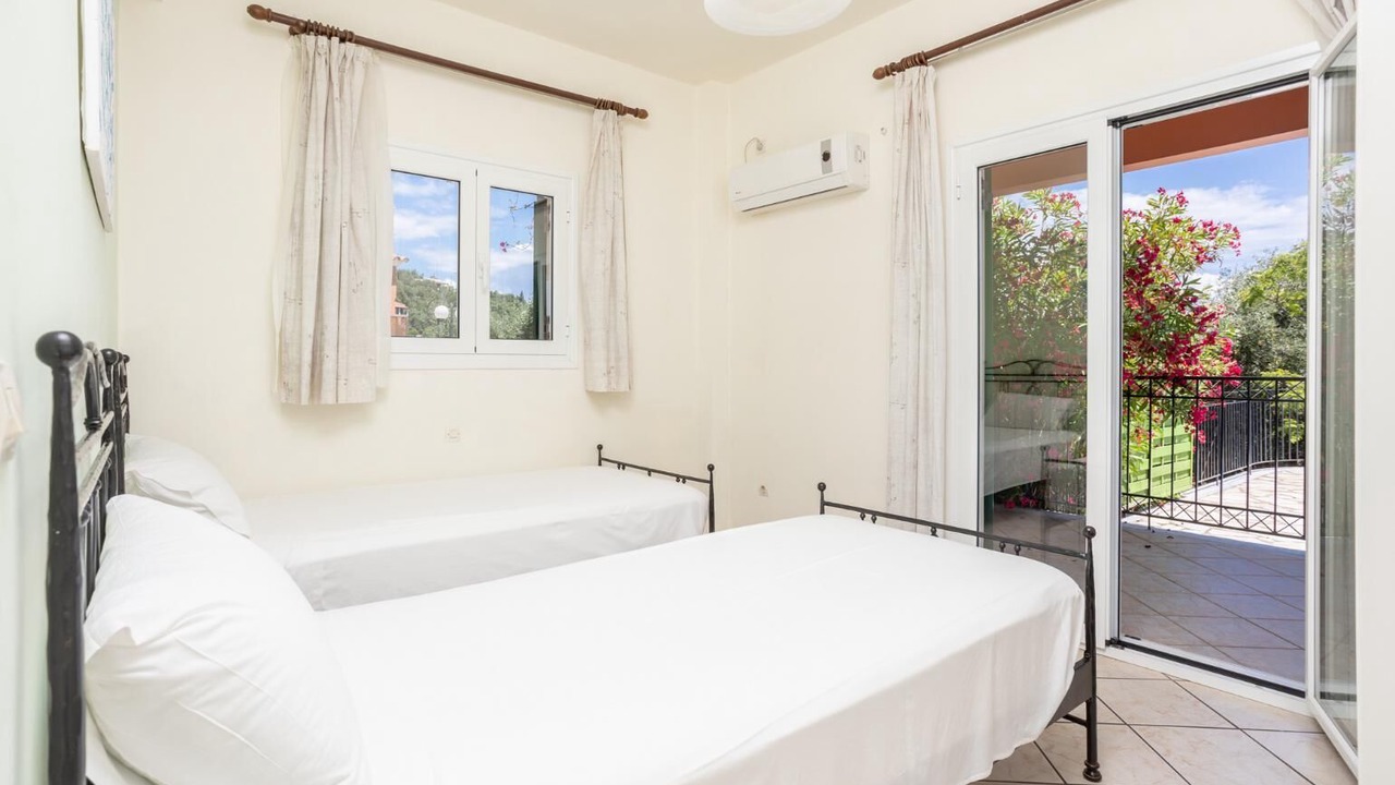 Photo of Others in Petaleia