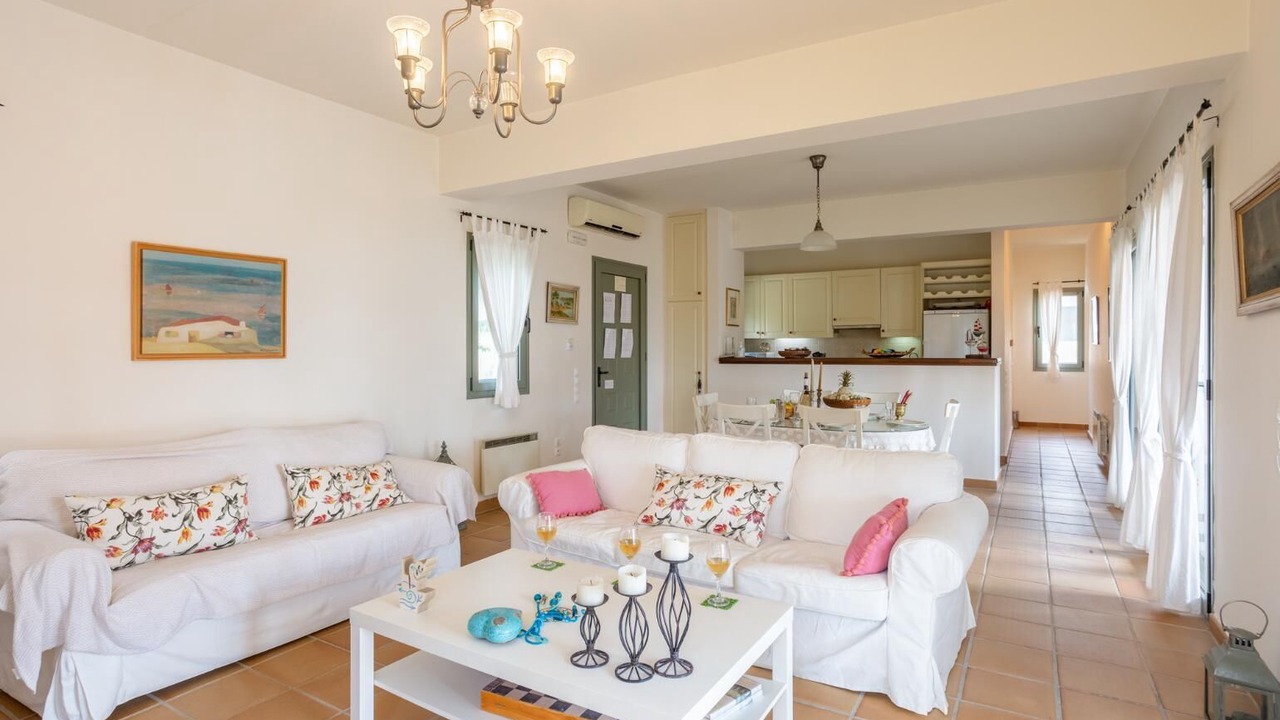 Photo of Livingroom in Mousata
