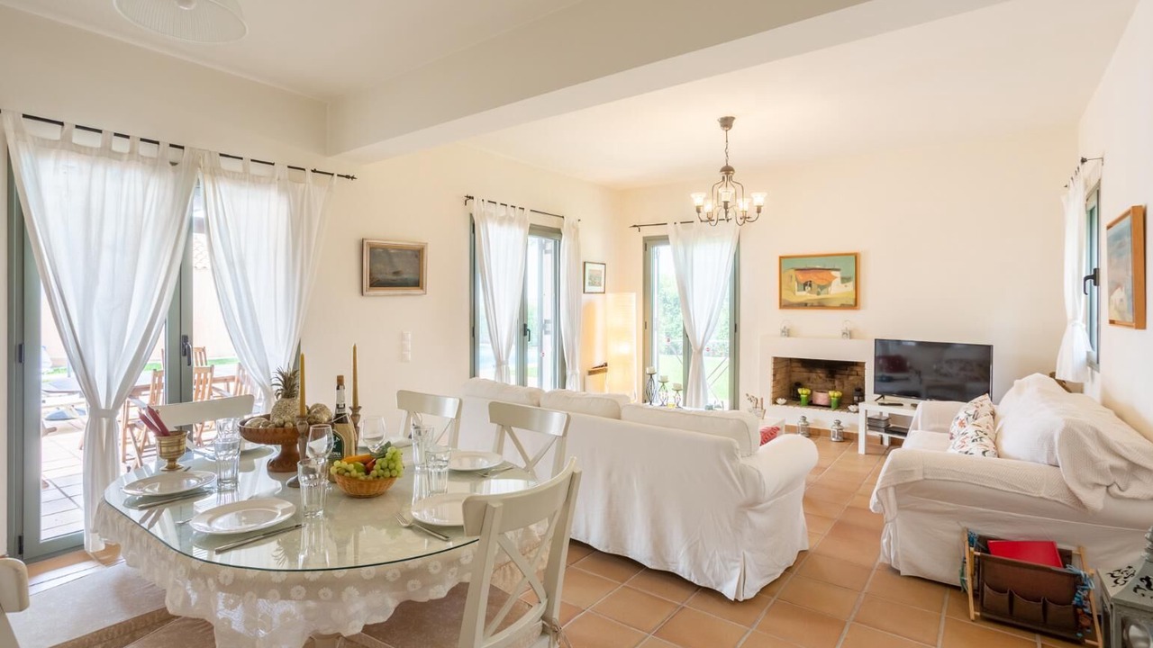 Photo of Livingroom in Mousata
