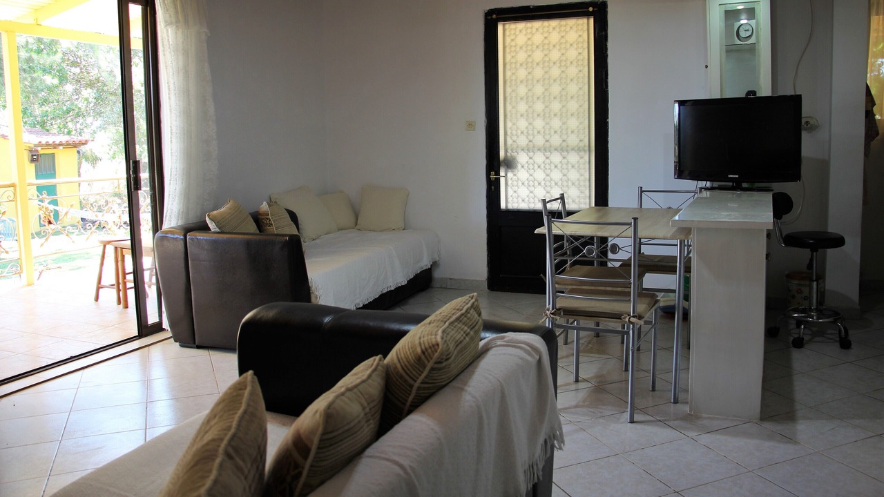 Photo of Livingroom in Amarinthos