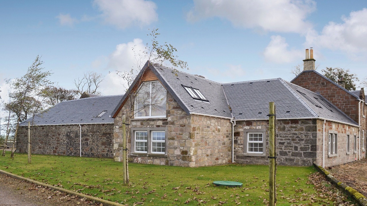 Photo of Others in Mauchline