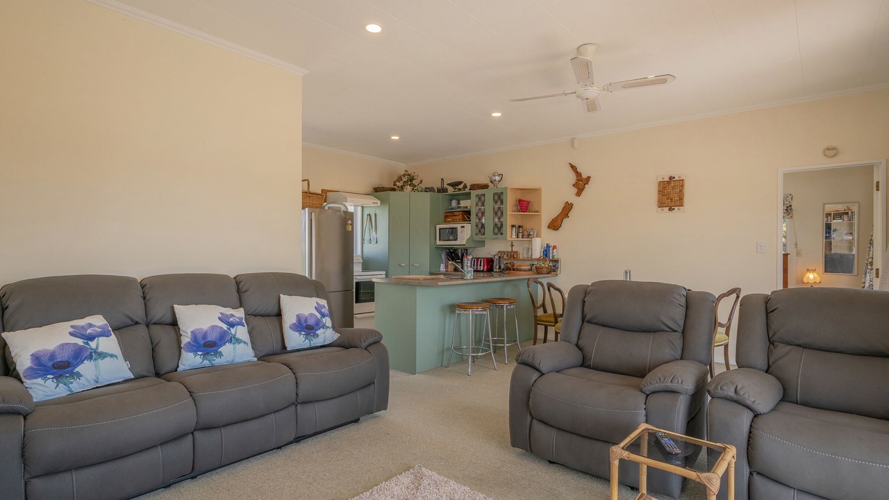 Photo of Livingroom in Pauanui
